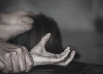 Iron rod in private part refused to become a porn actress got a horoscope punishment in howrah | Iron rod in private part ... Refused to become a porn actress, then got a dreadful punishment! , News Track in Hindi