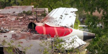 It is difficult to give reasons for the Ahmedabad plane accident, reality will be revealed only by investigation: Aviation experts