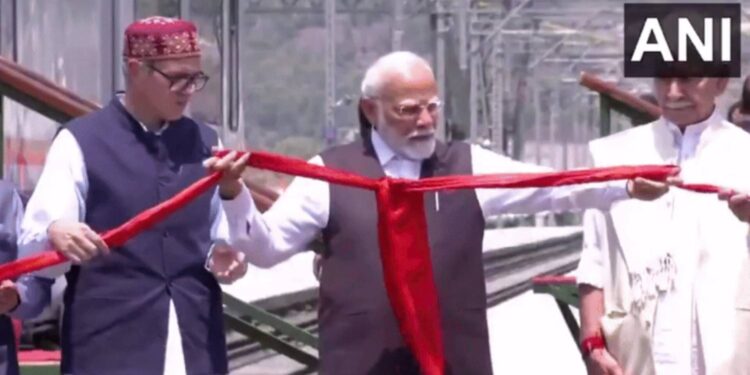 Jammu and Kashmir: PM Modi inaugurated the world's highest railway bridge over Chenab and Fix River in Reasi
