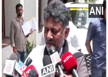 Karnataka's Deputy Chief Minister DK Shivkumar's big statement on Bengaluru stampede, said "BJP and JDS are doing politics on corpses"