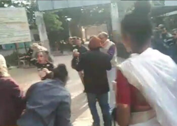 Kinnar gang terror in Banda, used to torture youth by implicating youth, forcibly used gender change