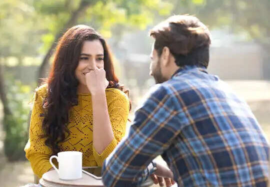 वीडियो में जानिए वो 4 सबसे बड़ी गलतियां जिन्हें सुधारते ही, पहला प्यार बन सकता है ज़िंदगी भर का रिश्ता