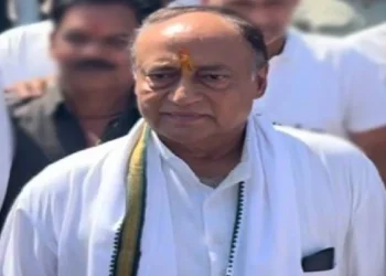 Laxman Singh Expelled From Congress: Digvijay Singh's brother Laxman Singh expelled from Congress for 6 years, due to action taken, Digvijay Singh's Brother Laxman singh expected from congress for 6 years, this is the reason for this action