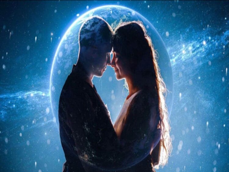 Love Rashifal: आज किन राशियों के रिश्तों में आएगी दूरी और किन्हें मिलेगा सच्चा प्यार, वीडियो राशिफल में देखे सम्पूर्ण प्रेम भविष्य 