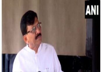Maharashtra: Shiv Sena MP Sanjay Raut's statement, said "Uddhav and Raj Thackeray will protest against imposing Hindi in state education"