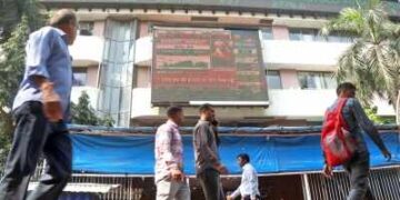 Market cap of 6 out of top 10 companies rose by Rs 1.62 lakh crore, Airtel topped