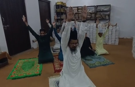 Maulana Mufti Shahabuddin Rajvi Barelvi did yoga, emphasized on adopting daily life