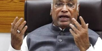 'Modi and double engine governments cheated', Kharge appealed to help the northeastern states struggling with floods