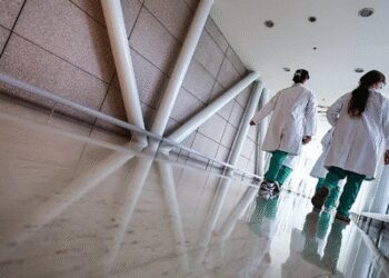 More risk of asthma in women working in night shift: Study
