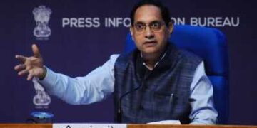 No hindrance in NSE IPO case now: SEBI chairman