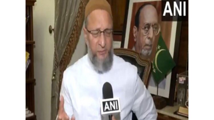 Owaisi targeted Pakistan, said "Does Pakistan want to get the Nobel Prize for Bombing of Iran"