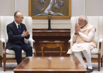 पीएम मोदी एडीबी के अध्यक्ष मसातो कांडा से मिले, इन्फ्रास्ट्रक्चर के लिए 10 अरब डॉलर देने का वादा किया