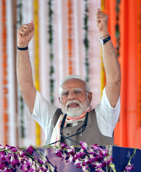PM Modi's memory like computer hard disk: Padma Bhushan Tejas Patel
