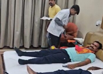 Patna: Blood donation camp organized at IAS Bhawan on World Blood Donor Day