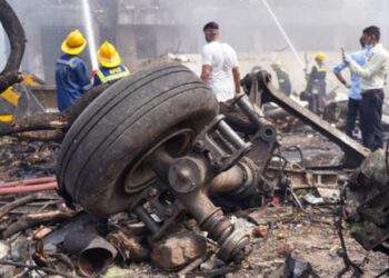 Poor fuel can also be due to Ahmedabad aircraft accident: Aviation Expert