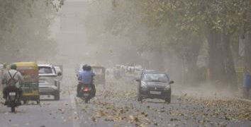 Possibility of storm and strong winds in Delhi on Saturday: IMD