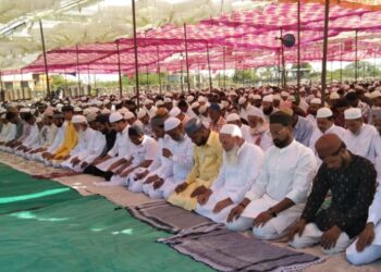 Prayers for prayers, peace and brotherhood prayed on Bakrid in Todaraisingh