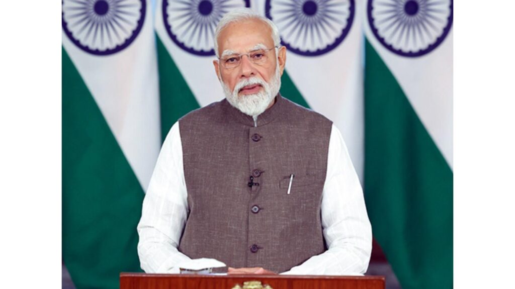 Prime Minister Narendra Modi paid tribute to former Prime Minister PV Narasimha Rao on his birth anniversary, "India is grateful to him for his effective leadership"