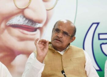Rahul Gandhi is making wrong rhetoric after seeing a possible defeat in Bihar assembly elections: KC Tyagi