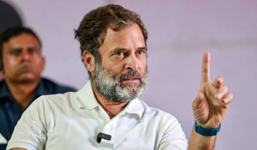 Rahul Gandhi retorted on Amit Shah, told English to the language of equality