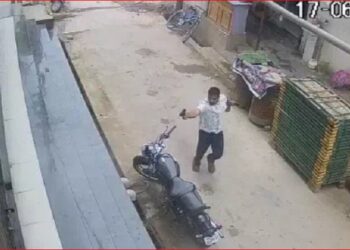 Real state trader shot dead, crook absconding as soon as he left the gym
