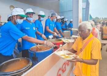Reliance started service work for millions of devotees during the Rath Yatra