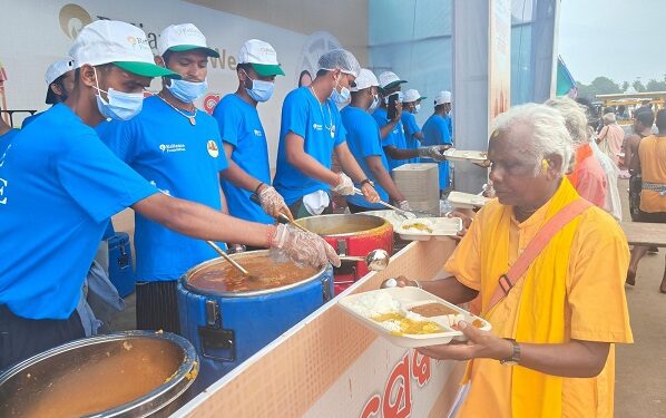 Reliance started service work for millions of devotees during the Rath Yatra