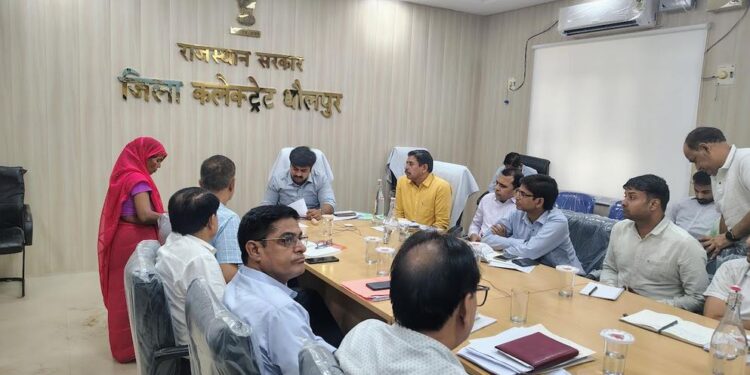 Satisfy maximum complainants by solving quality complaints: District Collector