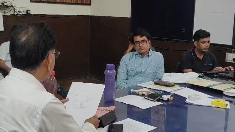 Sawai Madhopur caught taking bribe in CMHO office, ACB arrested red handed with an amount of 25 thousand
