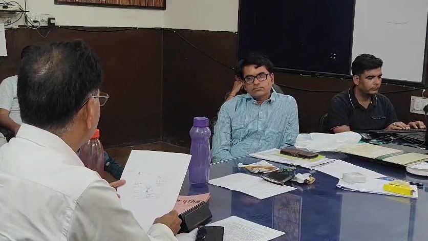 Sawai Madhopur caught taking bribe in CMHO office, ACB arrested red handed with an amount of 25 thousand