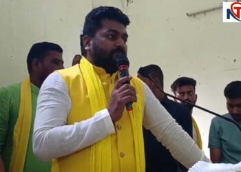 Sonbhadra News | Subhaspa Leader Arvind | Newstrack Hindi News | Up ka taaza samachar in hindi | Sonbhadra News: Arvind of Subhaspa said- Governments changed but did not change the system, people from outside looted the rights of Sonbhadra's residents. News Track in Hindi