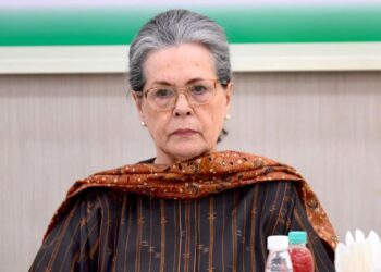 Sonia Gandhi Health Update, Sonia Gandhi Admitted IGMC, Sonia Gandhi Shimla News, Congress Leadership Crisis, Sonia Gandhi Illness Reason, Sonia Gandhi Latest Medical Condition, Sonia Gandhi Mr. Report, Sonia Gandhi Political Future, Sonia Gandhi in Hospital, Shimla IGMC Sonia Gandhi, Sonia Gandhi Respiratory Problem, Sonia Gandhi VIRAL Infection, Congress Party Tension, Congress Party Tension, Sonia Stable Condition, Sonia Gandhi Treatment Abroad, Sonia Gandhi New York Hospital, Sonia Gandhi Post-Covid Issues, Sonia Gandhi and Rahul Gandhi, Sonia Gandhi Gandhi Health Secrecy, Sonia Gandhi Emotional Impact, Congress News, Congress Party Succession Plan, Sonia Gandhi Political Retirement, Sonia Gandhi News 2025, Sonia Gandhi Future In Politics, Congress Next Leadership, Gandhi Family Health News, Sonia Gandhi and Priyanka Gandhi, Sonia Gandhi Personal Doctor, Congress Strategy After Sonia Gandhi, Sonia Gandhi Latest Updates | What happened to Sonia Gandhi! Something like this happened suddenly in Shimla ... there was a stir in Congress. News Track in Hindi