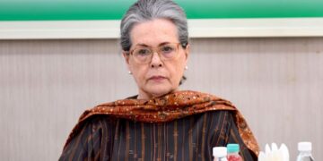 Sonia Gandhi Health Update, Sonia Gandhi Admitted IGMC, Sonia Gandhi Shimla News, Congress Leadership Crisis, Sonia Gandhi Illness Reason, Sonia Gandhi Latest Medical Condition, Sonia Gandhi Mr. Report, Sonia Gandhi Political Future, Sonia Gandhi in Hospital, Shimla IGMC Sonia Gandhi, Sonia Gandhi Respiratory Problem, Sonia Gandhi VIRAL Infection, Congress Party Tension, Congress Party Tension, Sonia Stable Condition, Sonia Gandhi Treatment Abroad, Sonia Gandhi New York Hospital, Sonia Gandhi Post-Covid Issues, Sonia Gandhi and Rahul Gandhi, Sonia Gandhi Gandhi Health Secrecy, Sonia Gandhi Emotional Impact, Congress News, Congress Party Succession Plan, Sonia Gandhi Political Retirement, Sonia Gandhi News 2025, Sonia Gandhi Future In Politics, Congress Next Leadership, Gandhi Family Health News, Sonia Gandhi and Priyanka Gandhi, Sonia Gandhi Personal Doctor, Congress Strategy After Sonia Gandhi, Sonia Gandhi Latest Updates | What happened to Sonia Gandhi! Something like this happened suddenly in Shimla ... there was a stir in Congress. News Track in Hindi
