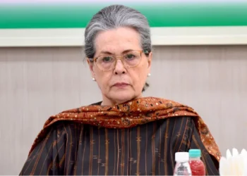 Sonia Gandhi discharged from hospital: Sonia Gandhi was discharged from hospital, admitted due to stomach infection, Sonia Gandhi discharged from the hospital, she was admitted due to stomach infection