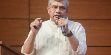 Strong start of financial year 2026, mobile exports reach $ 5.5 billion in April-May: Ashwini Vaishnav