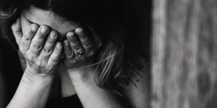 Teacher does porn gestures, stops on the way, asking to meet ... The troubled student has committed suicide