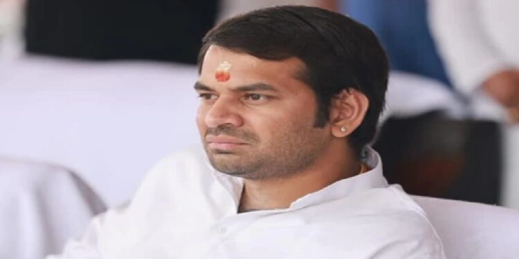 Tej Pratap Yadav Expressed Life Threat: Which people are in danger from Tej Pratap Yadav? Demand for increasing security from Bihar government, said- I will disclose the name when I come, Tej Pratap Yadav Expressed Threat to his life, Demanded Increased Security from Bihar Government, Said-I Will Disclose the Name When COME COMES