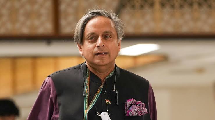 Tharoor's reply to Congress leaders, said- 'Working in the national interest is anti-party, then question yourself'