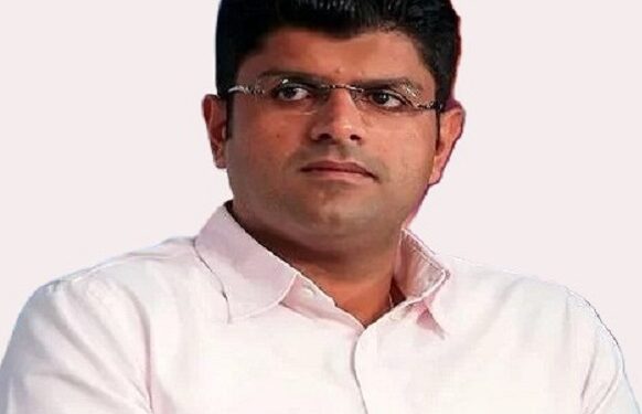 The crooks are cheating CM, panic is increasing among common people and businessmen: Dushyant Chautala