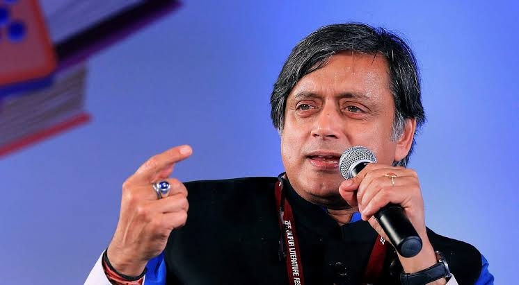 "The wings are yours and the sky is not anyone"; Tharoor targeted Sadha Kharge?