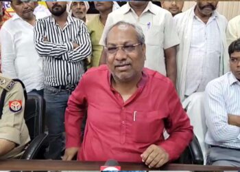 UP Minister Sanjay NISAD SLAMS SP-BSP: Says Ambedkarâ € ™ S Constitutional Vision was Ignored | Kanpur dehat news; Minister Sanjay Nishad's big statement on the constitution in Ballia: SP-BSP accused of ignoring Ambedkar's principles. News Track in Hindi