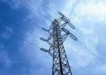 "Uttarakhand Begins Electrification of Border Villages and Itbp outposts under National Schemes, Aiming to improve security and local infrastructure." , UTTARAKHAND NEWS: Brahmad took place: 882 houses in Uttarakhand and 43 ITBP posts will reach the grid electricity. News Track in Hindi