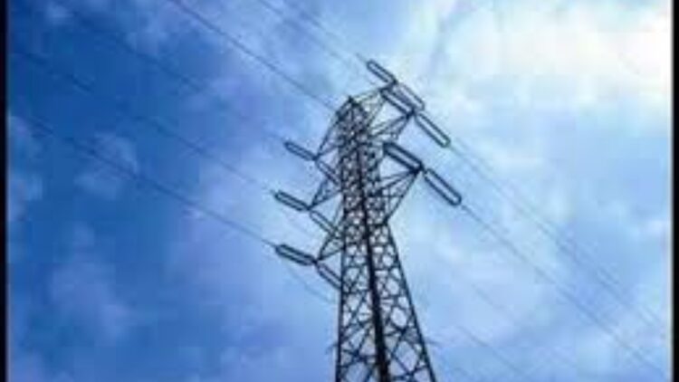 "Uttarakhand Begins Electrification of Border Villages and Itbp outposts under National Schemes, Aiming to improve security and local infrastructure." , UTTARAKHAND NEWS: Brahmad took place: 882 houses in Uttarakhand and 43 ITBP posts will reach the grid electricity. News Track in Hindi