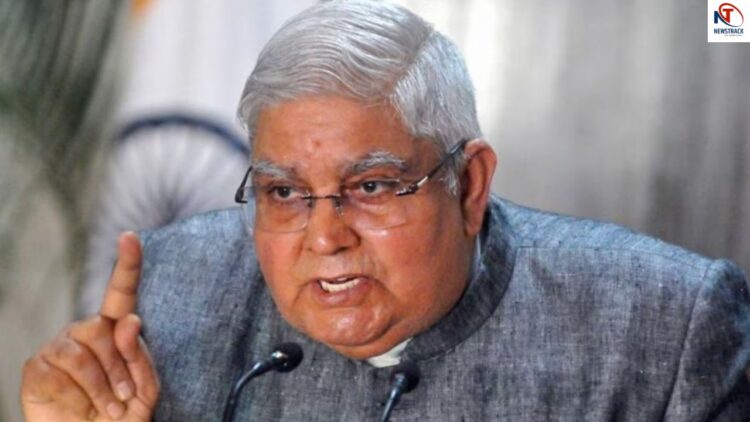 Vice President Jagdeep Dhankhar Cared as Soon as the Program of Kumaon University Ended, HIS Heart Deterirated | As soon as the program was over, MP was hugged by Dr. Mahendra, Vice President Dhankhar, health deteriorated. News Track in Hindi
