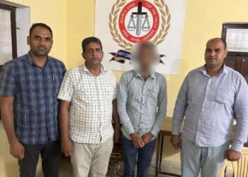 Village level entrepreneur caught red handed taking bribe, ACB Gurugram's big action