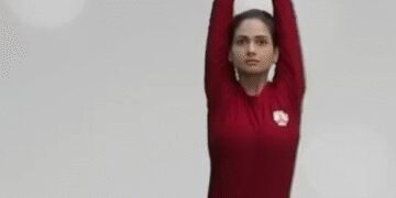 'Vriksasana' will get stress and anxiety away, confidence will also increase