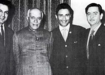 When Dev Anand was unhappy with Manoj Kumar during emergency