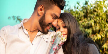 महिलाएं किन पुरुषों की ओर होती हैं ज्यादा आकर्षित? वायरल फुटेज में जानिए वो 9 आदतें जो किसी भी महिला का दिल जीत सकती हैं