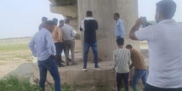 Yamuna river accused of irregularities in bridge construction, accused of using inferior material, ACB did special investigation, many flaws were found