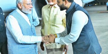 योगांध्र 2025 : विशाखापट्टनम में पीएम मोदी का स्वागत, आंध्र प्रदेश बना वैश्विक योग आंदोलन का केंद्र